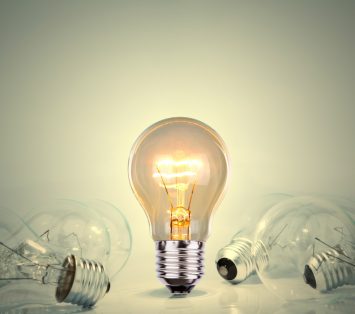 light-bulb-lit-many-lights